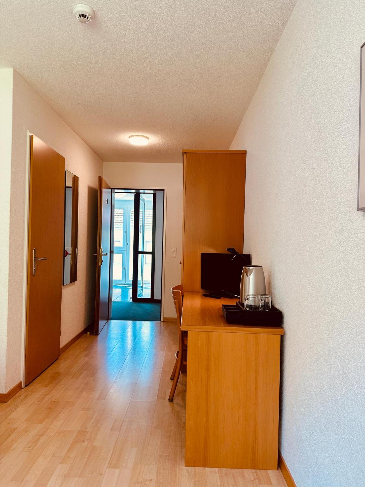 Hotel Rebstock Meiringen Luaran gambar